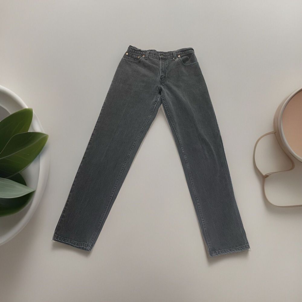 Vtg Levis 550 Jeans Womens 13 Long Relaxed Fit Tapered Leg Black Denim USA‎